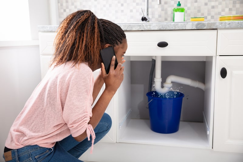 4 Plumbing Problems You Shouldn’t Tackle Yourself